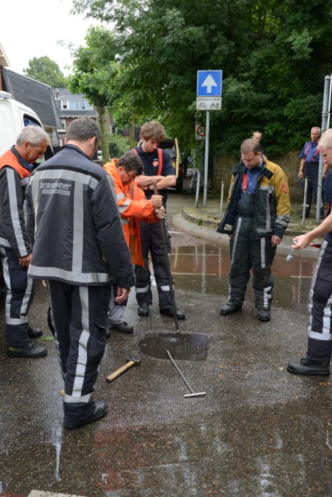 2012/170a/GB 20120806a 002 Wateroverlast Pa Verkuijllaan.jpg